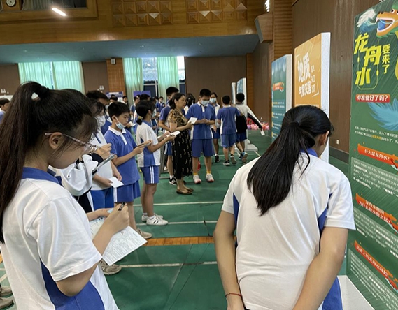 科普進(jìn)校園，防災(zāi)減災(zāi)伴我行——深圳市氣象局開展“我為群眾辦實(shí)事”系列之防災(zāi)減災(zāi)進(jìn)校園宣傳活動(dòng)